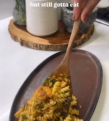Recipe 'Burnt Garlic Shrimp Pasta'