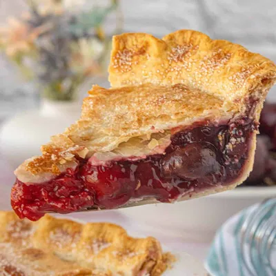 Recipe 'Cherry Pie with Canned Cherries'