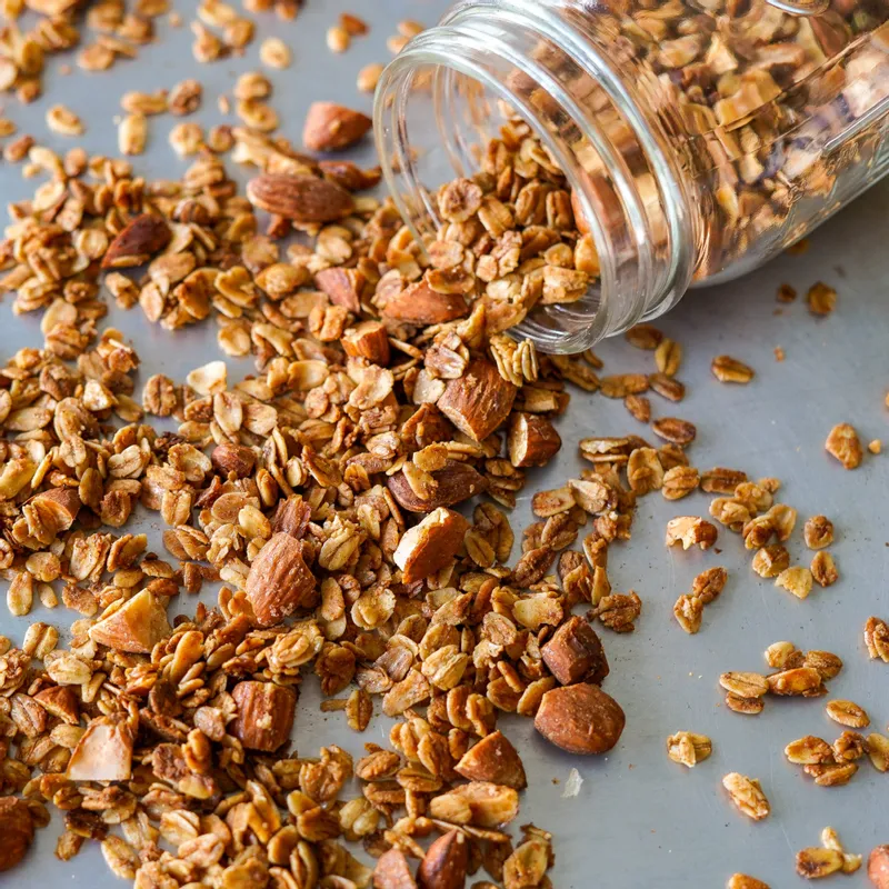 The Best Vanilla Maple Almond Granola