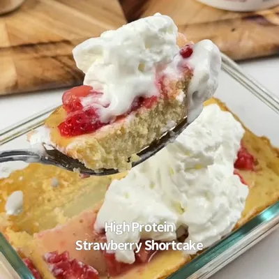 Recipe 'Healthy High Protein Strawberry Shortcake'