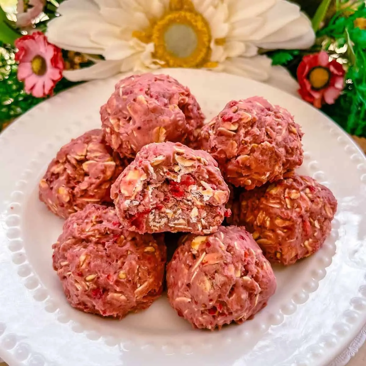 Gluten-free & Dairy-free Strawberry Cheesecake Protein Bites