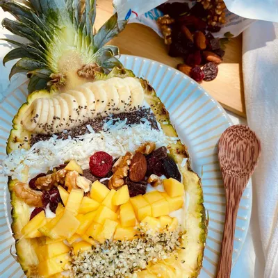 Recipe 'PINEAPPLE YOGURT BOAT'
