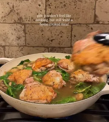 Recipe 'One-Pan Chicken and Orzo with Spinach, Mushrooms, and Tomatoes'