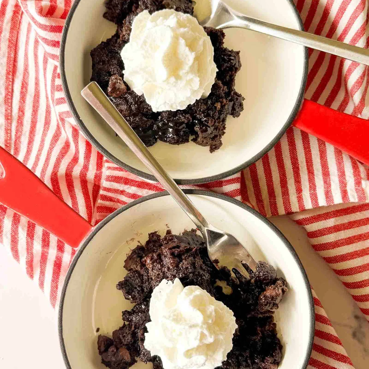 Slow Cooker Chocolate Cherry Cobbler