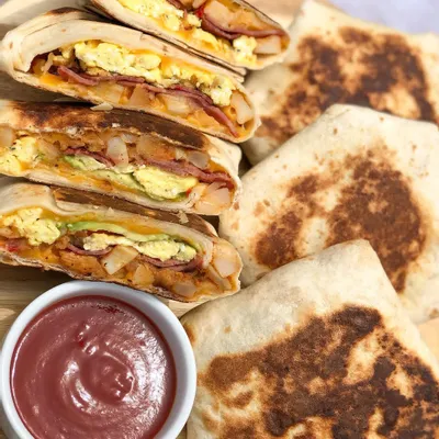 Recipe 'Breakfast Crunchwraps'