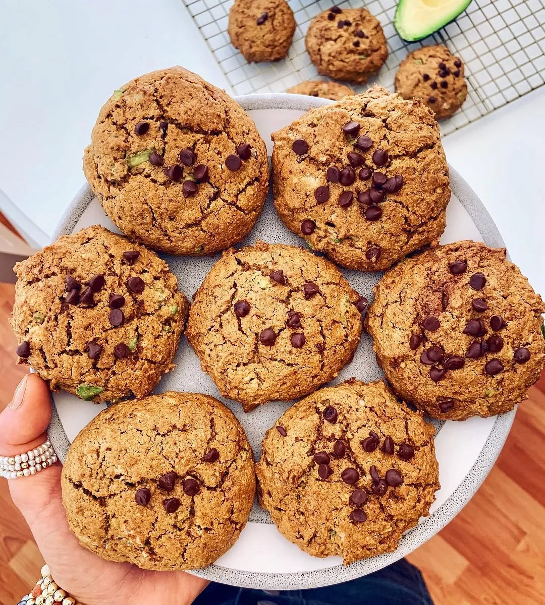 AVOCADO Chocolate-Chip cookiessss!!
