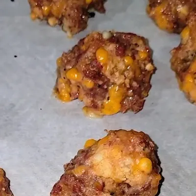 Recipe 'Ultimate Smoked Cheesy Sausage Balls'