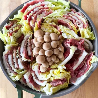 Recipe '5 ingredient Beef Hot Pot (Mille Feuille Nabe)'