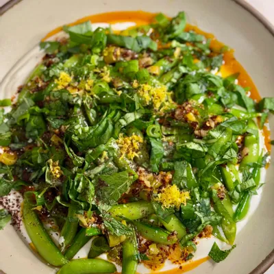Recipe 'Sugar Snap Peas with Sizzled Scallion Oil and Lemony Yogurt'